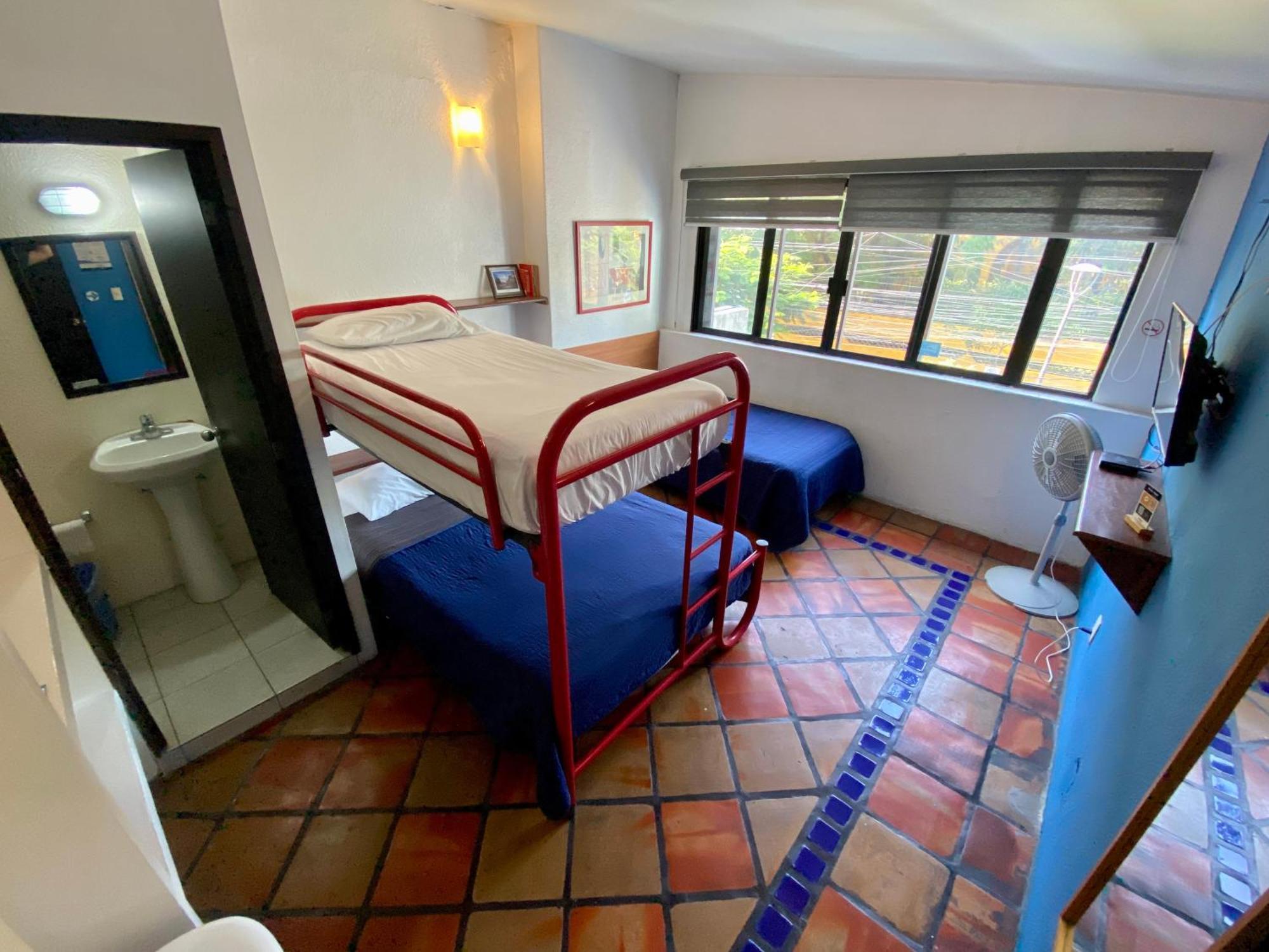 Hostel Hospedarte Chapultepec Гвадалахара Екстер'єр фото